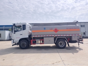 Dongfeng Kingrun 4x2 8000L Camión cisterna de combustible, Suministro de fábrica de camiones cisterna de aceite - Product Image 3