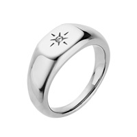 Bague européenne américaine en or 18 carats pour femmes Bague élégante en acier inoxydable incrustée de princesse classique All- Match Personality Niche Ring