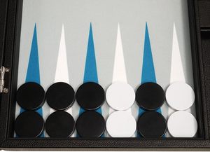 <span class=keywords><strong>Backgammon</strong></span> nhựa 19 inch đặt kích thước lớn màu đen với các điểm màu trắng và xanh dương cho các trò chơi trên bàn và bàn cờ - Product Image 6