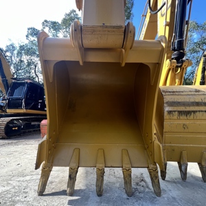 รถขุดขนาดใหญ่ CAT329D2L ของญี่ปุ่น น้ำหนัก 29 ตัน สภาพ 90% รถขุดตีนตะขาบ CAT329d2l มือสอง เครื่องจักรก่อสร้าง - Product Image 3