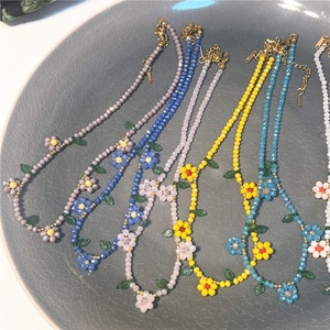 Collar de Cadena con Cuentas Pequeñas Estilo Boho, Collares con Dijes Bonitos, Joyería de Verano para Mujer, Gargantilla de Flores Coloridas para Niñas, Regalo - Product Image 3