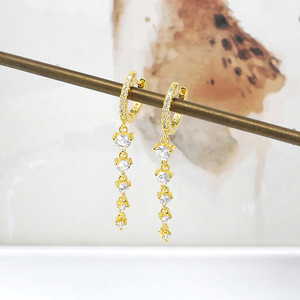 Pendientes <span class=keywords><strong>de</strong></span> latón con borlas, estilo europeo-americano, geométricos, distintivos, largos, casuales/deportivos, para mujer, sencillos, color blanco. - Product Image 4