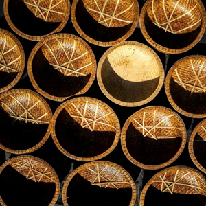 Coracle de Bambú Artesanal Vietnamita, Cesta Tejida para Decoración de Resorts de Playa, Exhibición en Festivales Costeros, Eventos y Fiestas al Aire Libre - Product Image 1