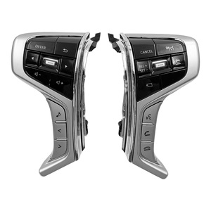 Interruptor de Control del Volante para Mitsubishi Pajero XT-2372-A, Control de Volumen y Crucero, Material ABS, Estilo Clásico, Pieza Interior para Auto - Product Image 1