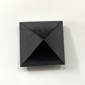Pirámide de Shungita, Piedras Curativas de Cristal, Figura de Gran Pirámide, Pirámide de Piedra Natural, Meditación, Reiki, Equilibrio de Chakras - Product Image 3