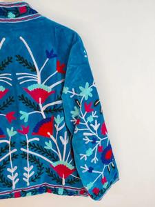 Chaqueta Bomber Clásica de Terciopelo Suzani Hecha a Mano, Ecológica, Reversible, Transpirable, con Bordado Floral, Corta, para Invierno - Product Image 2