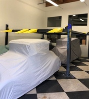 Système de stationnement vertical double largeur à 4 niveaux Shin Innovation, entraînement par câble en acier à 4 poteaux pour parkings commerciaux