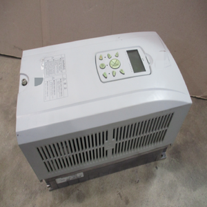 Inversor / Sv0075is7-4no, 12.2kva, con comunicación. Tarjeta, Scratch, 1 Pieza Nueva Original en Existencia, Automatización Industrial Pac Dedicada - Product Image 1