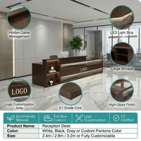 Bureau de réception moderne de luxe en placage de bois sur mesure avec éclairage LED pour hall d'hôtel, bureau d'entreprise, immeuble commercial