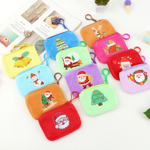 Portamonete in Peluche Personalizzati con Portachiavi, Piccola Borsa Portaoggetti per Rossetti, Morbida Tasca con Cerniera per Monete - Product Image 4