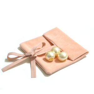 <span class=keywords><strong>Pochette</strong></span> à bijoux en suède <span class=keywords><strong>rose</strong></span> pêche de haute qualité avec logo personnalisé en relief, doublure en satin <span class=keywords><strong>et</strong></span> lien en ruban - Product Image 6