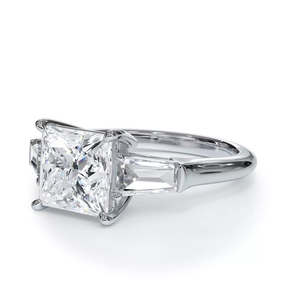 Anillo de Compromiso con Diamante de Corte Princesa de 2 Quilates con Piedras Laterales en Forma de Baguette, Oro Amarillo de 14K, Certificado IGI, Joyería Clásica para Mujer - Product Image 6