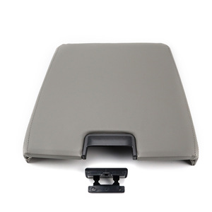 Tapa de la Caja del Reposabrazos Chevrolet Gris con Cierre Abatible 2007-2013, Caja de Almacenamiento Central - Product Image 1