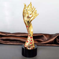 Pas cher Personnalisé Gravure Cristal Trophée Flamme Métal Coupe Cristal Trophée Prix