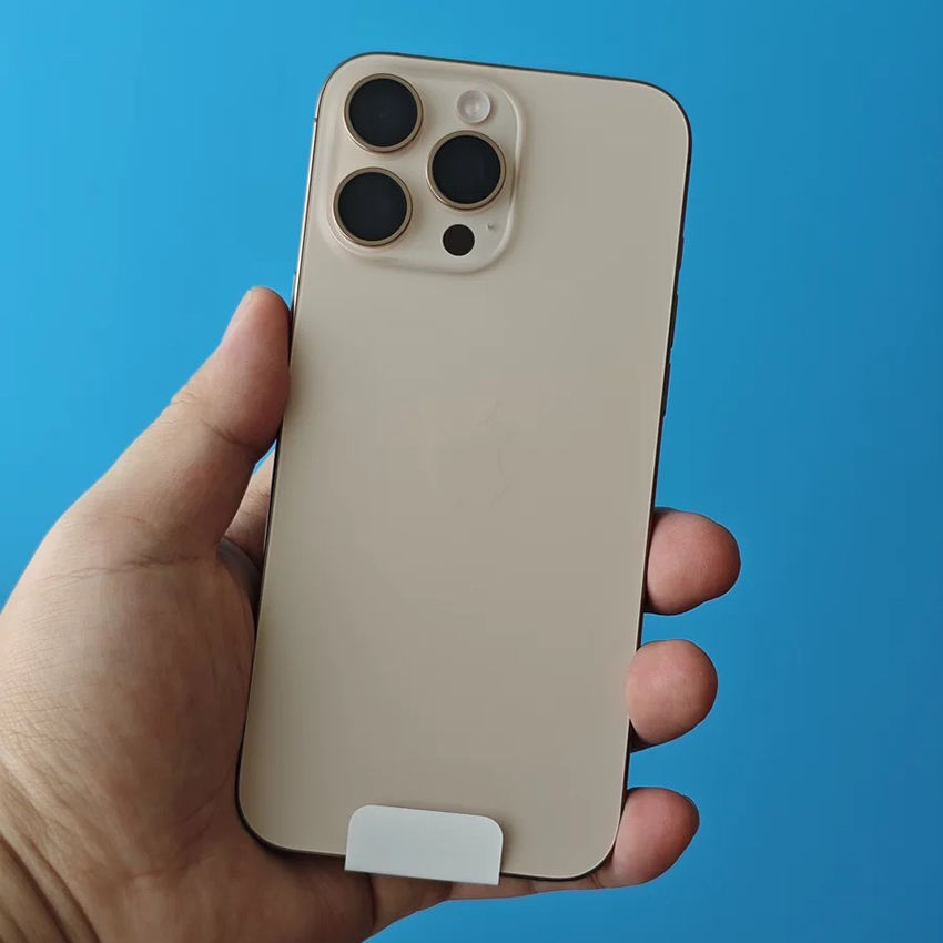 ไทเทเนียมธรรมชาติ