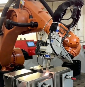 Soudage au laser par robot industriel pour l'acier inoxydable - Product Image 2