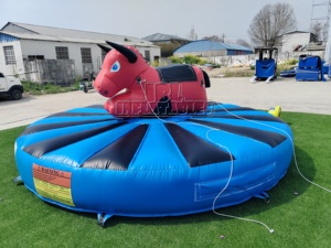 Vente en gros d'équipements d'amusement extérieur commerciaux : <span class=keywords><strong>Jeu</strong></span> de taureau gonflable non motorisé pour enfants, idéal pour la location lors de fêtes, parcs et événements - Product Image 3
