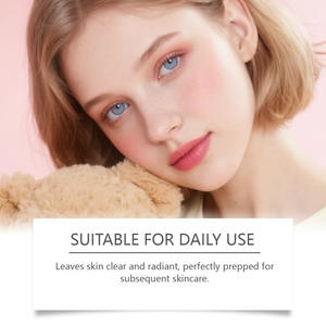 Limpiador hidratante cinco en uno, denso, con sensación ligera en la piel, suavizante y limpiador facial diario. - Product Image 4