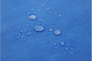 En <span class=keywords><strong>gros</strong></span> <span class=keywords><strong>feutre</strong></span> non tissé larme tissu non-tissé perforé par aiguille de tissu de rouleau de polyester - Product Image 2