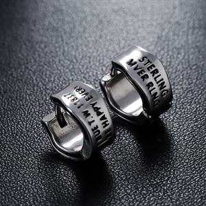 Orecchini a Cerchio Larghi Incisi Stile Vintage Antico per <span class=keywords><strong>Uomo</strong></span>, in Acciaio al Titanio, Trendy e Resistenti allo Sbiadimento, Gioielli per Orecchie che Simboleggiano Pura Gioia - Product Image 2