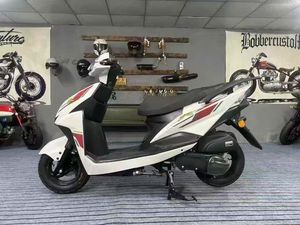 Scooter 125cc di piccole dimensioni: leggero, agile e perfetto per gli spostamenti quotidiani - Product Image 5