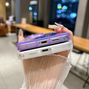 <span class=keywords><strong>Coque</strong></span> de téléphone transparente souple antichoc avec étoiles scintillantes en époxy et bords ondulés pour <span class=keywords><strong>Samsung</strong></span> Galaxy S26 Ultra S25 Edge S24 S23 <span class=keywords><strong>S22</strong></span> S21 Plus S25FE - Product Image 4
