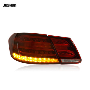 Feux arrière LED Jushun pour Mercedes Benz Classe E W212 12V Rouge avec DRL et clignotants - Product Image 1
