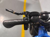 Vélo électrique à pneus larges bleus 20*4.0 pouces, moteur sans balais 500W, 48V16Ah, 7 vitesses, vélo tout-terrain avec suspension hydraulique pour adultes