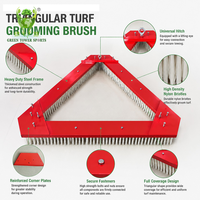 Brosse triangulaire pour gazon artificiel, outil d'entretien et de nettoyage pour terrains de football et terrains de sport