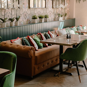 Conjunto de Muebles para <span class=keywords><strong>Pub</strong></span> Británico a Medida, Sofás con Tapicería de Diamantes de Alta Gama, Asientos de Grado Comercial para Club Privado o Bar de Jazz - Product Image 2