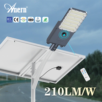 Lampadaire solaire tout-en-un de haute qualité 100W 200W 300W, étanche IP66 avec caméra et détecteur de mouvement pour extérieur