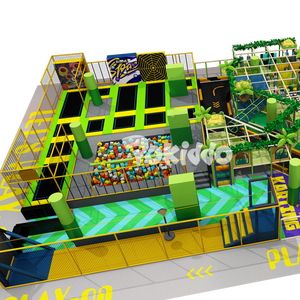 Aire de jeux intérieure Pokiddo de 500 m² de haute qualité sur le thème de la <span class=keywords><strong>jungle</strong></span> verte, avec trampoline mural Velcro Duo Freestyle et fosse à mousse Battle Beam - Product Image 1
