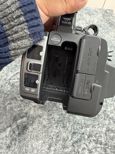 Caméra de <span class=keywords><strong>conférence</strong></span> Sony FDR-AX1E 4K avec <span class=keywords><strong>zoom</strong></span> 10x, 90% neuve - Product Image 4