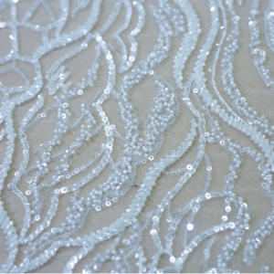 Tissu en dentelle perlée de haute qualité pour vêtements - Product Image 6