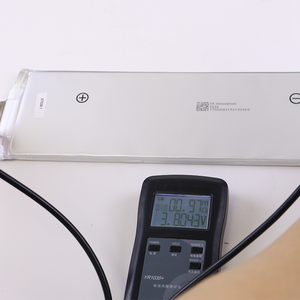 Cellules de batterie NMC au lithium à décharge rapide 3.7V GBT 25Ah 40Ah 50Ah 50.5Ah 58Ah 67Ah 71Ah 76Ah 78Ah 81Ah - Product Image 3