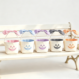 Panier à bonbons portable pour enfants, personnalisable, pour la fête d'Halloween, avec nœud et motif gingham, pour les tout-petits - Product Image 4
