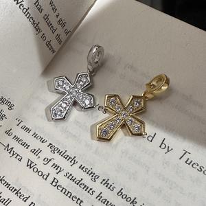 Colgante de Cruz de Plata Pura S925 de Diseño Vintage, Estilo Lujoso con Incrustaciones de Circonita, Forma Geométrica Simple y Moderna - Product Image 1