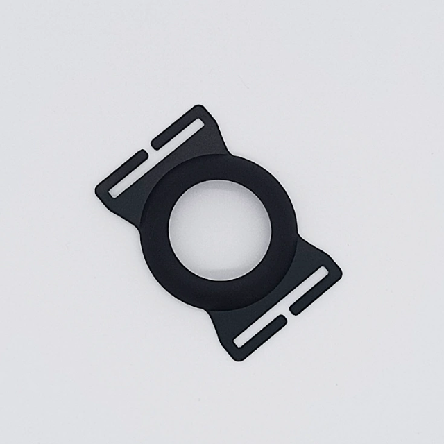 Back clip buckle with air tag