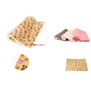 Yommy <b>Pet</b> <b>Blanket</b> 40x60cm Soft Fleece Paw Print Pattern All Seasons Indoor Use for Dogs - Product Image 5