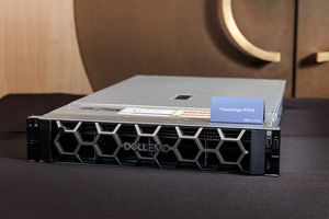 Serveur en rack JLS FUTURE PowerEdge R7615 avec un processeur EPYC de 4e génération, mémoire DDR5 jusqu'à 4800 MT/s, en stock - Product Image 4