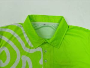 Polo deportivo personalizado 21k sublimado, de malla de secado rápido, color fluorescente, para maratón, correr y trabajo, con tecnología Dry Fit. - Product Image 3