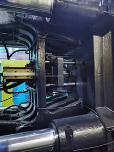 Vendita macchina per lo stampaggio ad iniezione usata da 530 tonnellate HaiTian MA5300II macchina per lo stampaggio di plastica ad iniezione di seconda mano - Product Image 4