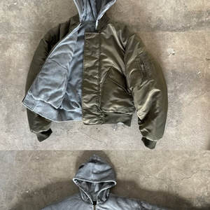 Мужская зимняя куртка-бомбер оверсайз с капюшоном, двойным слоем, плотностью 560 г/м², в стиле пуховика, для уличной моды и активного отдыха - Product Image 5