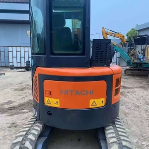 Excavatrice sur chenilles hydraulique Hitachi ZX30U d'occasion, état quasi neuf (90%), 3 tonnes, avec moteur, pour travaux de construction, d'agriculture et de terrassement. - Product Image 6