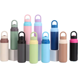 ODM/OEM Vaso Térmico de Acero Inoxidable de 550 ml con Aislamiento al Vacío, Tapa de Apertura con una Mano y Bloqueo, Diseño Moderno para Viajes, Rendimiento Térmico - Product Image 5