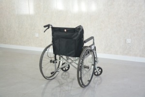 <span class=keywords><strong>Silla</strong></span> <span class=keywords><strong>de</strong></span> <span class=keywords><strong>ruedas</strong></span> manual Plegable ligera <span class=keywords><strong>con</strong></span> scooter <span class=keywords><strong>de</strong></span> movilidad <span class=keywords><strong>con</strong></span> orificio para asiento <span class=keywords><strong>de</strong></span> <span class=keywords><strong>inodoro</strong></span> - Product Image 3