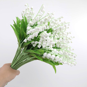 ดอกลิลลี่ออฟเดอะแวลลีย์ประดิษฐ์ยี่ห้อกวนยี่  ดอกไม้พลาสติกก้านเดี่ยว สำหรับตกแต่งงานแต่งงานและบ้าน - Product Image 1