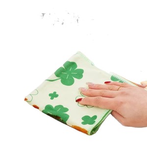Kitchen Cleaning Cloth 30x30cm Moisture Absorbent Microfiber For Table Glass Wiping With Clover Pattern - Product Image 1