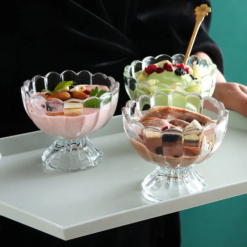 Eco Friendly 150ml 5 Oz Glass Ice Cream Cups Mini Trifle Footed Dessert Pudding Bowls for Dessert Sundae Ice Cream