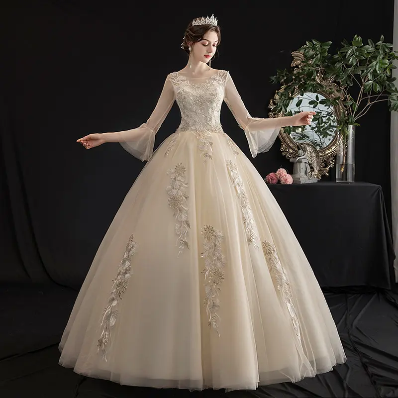 O vestido de casamento principal de luxo qi, noiva fina cor champanhe retrô manga comprida simples criança pequena 2022